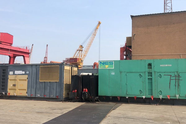 大足发电机出租空气滤清器的清洁频率是多少？